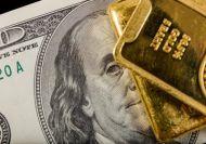 فشار قیمت دلار بر طلا ادامه دارد