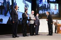  بانک پاسارگاد تندیس زرین جایزه ملی مدیریت مالی ایران را دریافت کرد