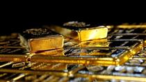 قیمت طلا به بالاترین سطح در ٣ و نیم هفته‌ اخیر رسید