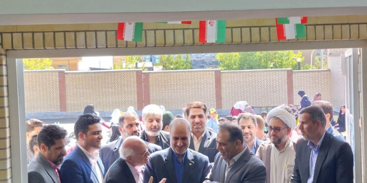 افتتاح بیست و ششمین مدرسه شهدای بانک مسکن