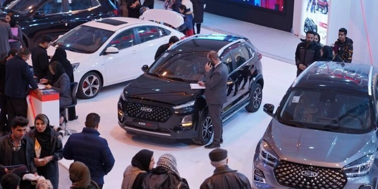 آینده صنعت خودرو ایران؛ ارزخوری یا خودروسازی؟