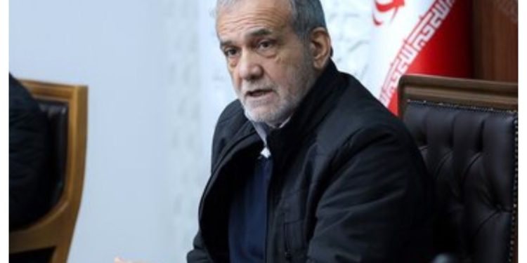 پزشکیان 2 عضو هیأت عالی بانک مرکزی را منصوب کرد