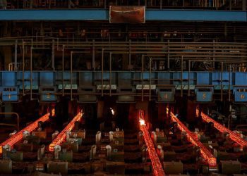 تحریم‌ها پشت دیوار کارخانه