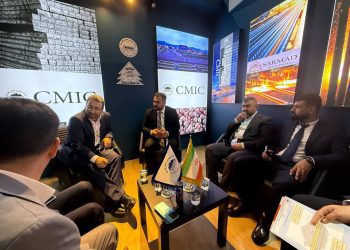 نماینده فولادین ایران - چادرملو