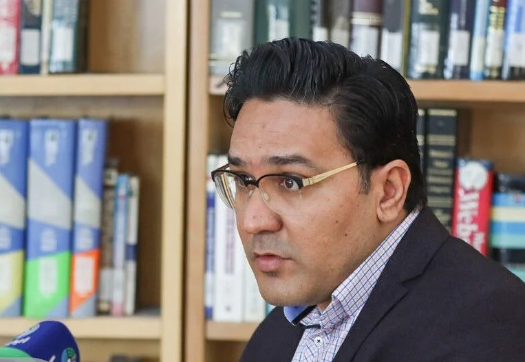 صدای پای ابرتورم در میانه بحران